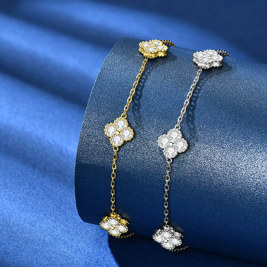 Pulsera de 3 mm con diseño de trébol de moissanita