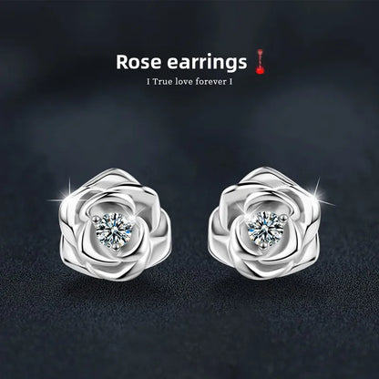 Juego de aretes diseño floral, plata con moissanita