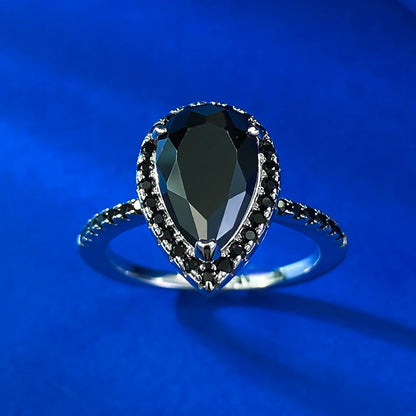 Anillo de compromiso de circón negro