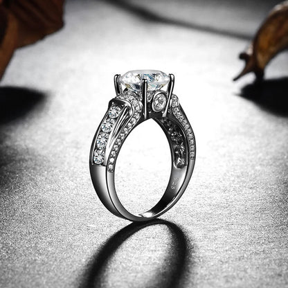 Anillo de compromiso moissanita de 2 quilates