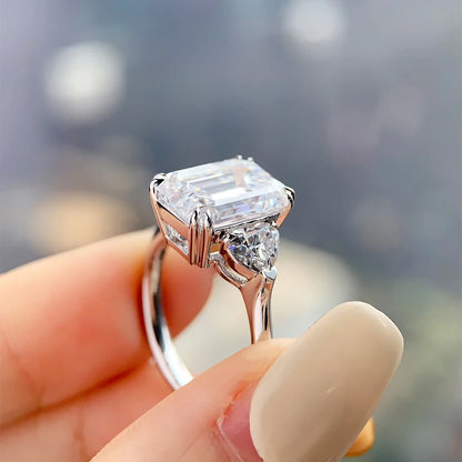 Anillo de Compromiso, Esmeralda con laterales 4ct