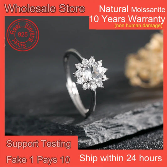 Anillo de moissanita floral
