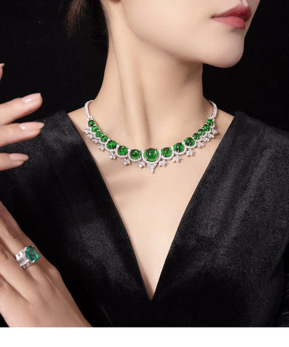 Collar Reina Esmeralda