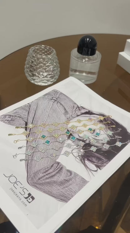 Pulsera de moissanita diseño de trébol