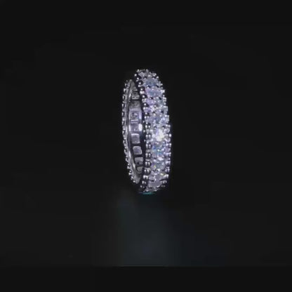 Anillo de plata con moissanita